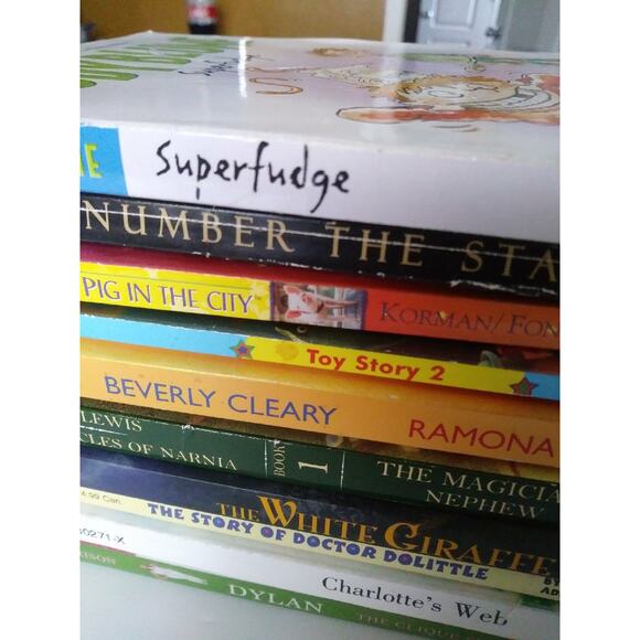 10 Child Books Bundle Mass Market Illustrated Vintage 90s Y2K Kid Stories Read - Picture 1 of 12